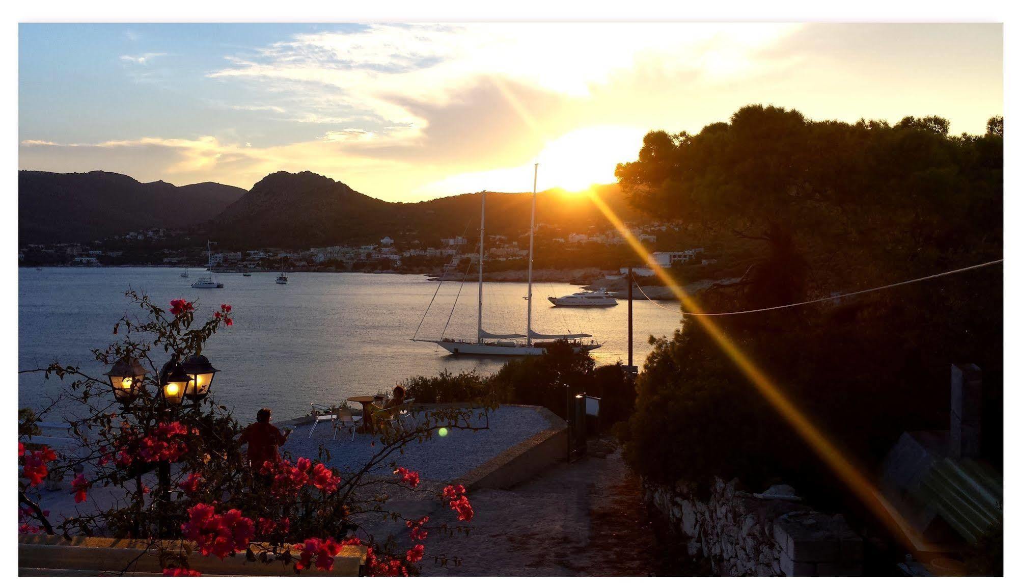 Kavos Bay Seafront Hotel Agia Marina  Luaran gambar