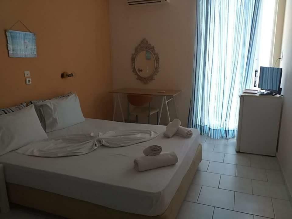 Kavos Bay Seafront Hotel Agia Marina  Luaran gambar